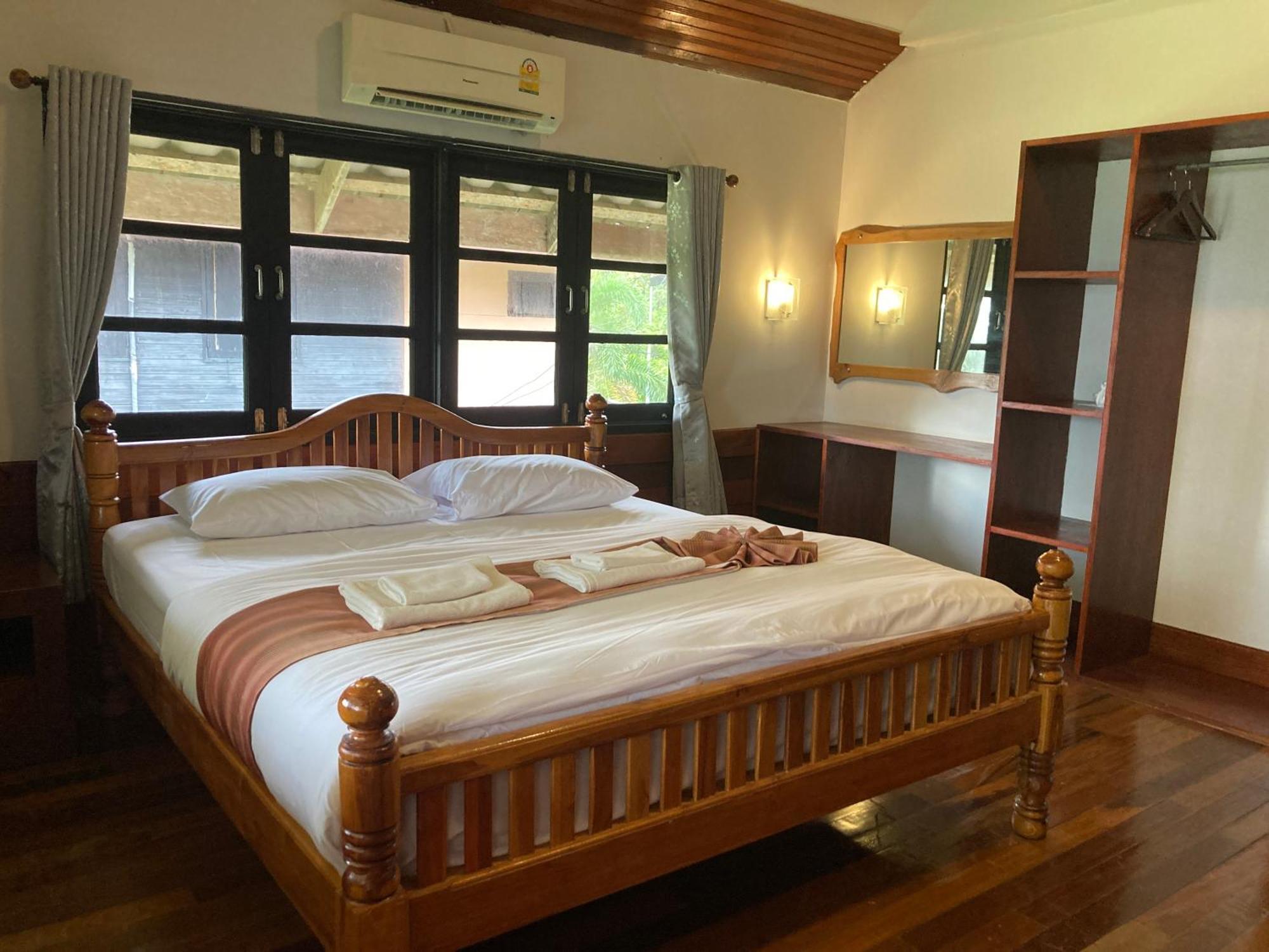 The Chevalley Beach Resort Satun Exterior photo