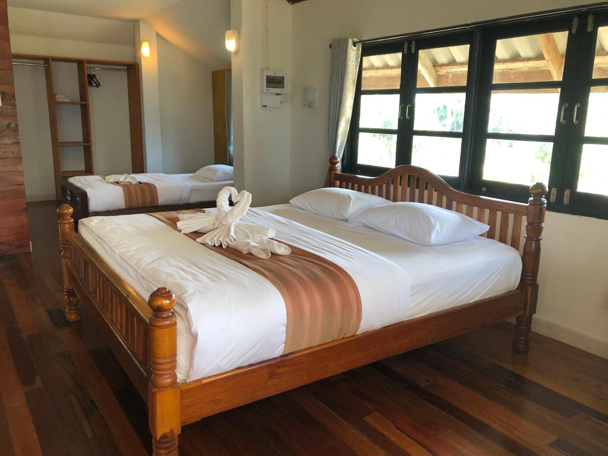 The Chevalley Beach Resort Satun Exterior photo