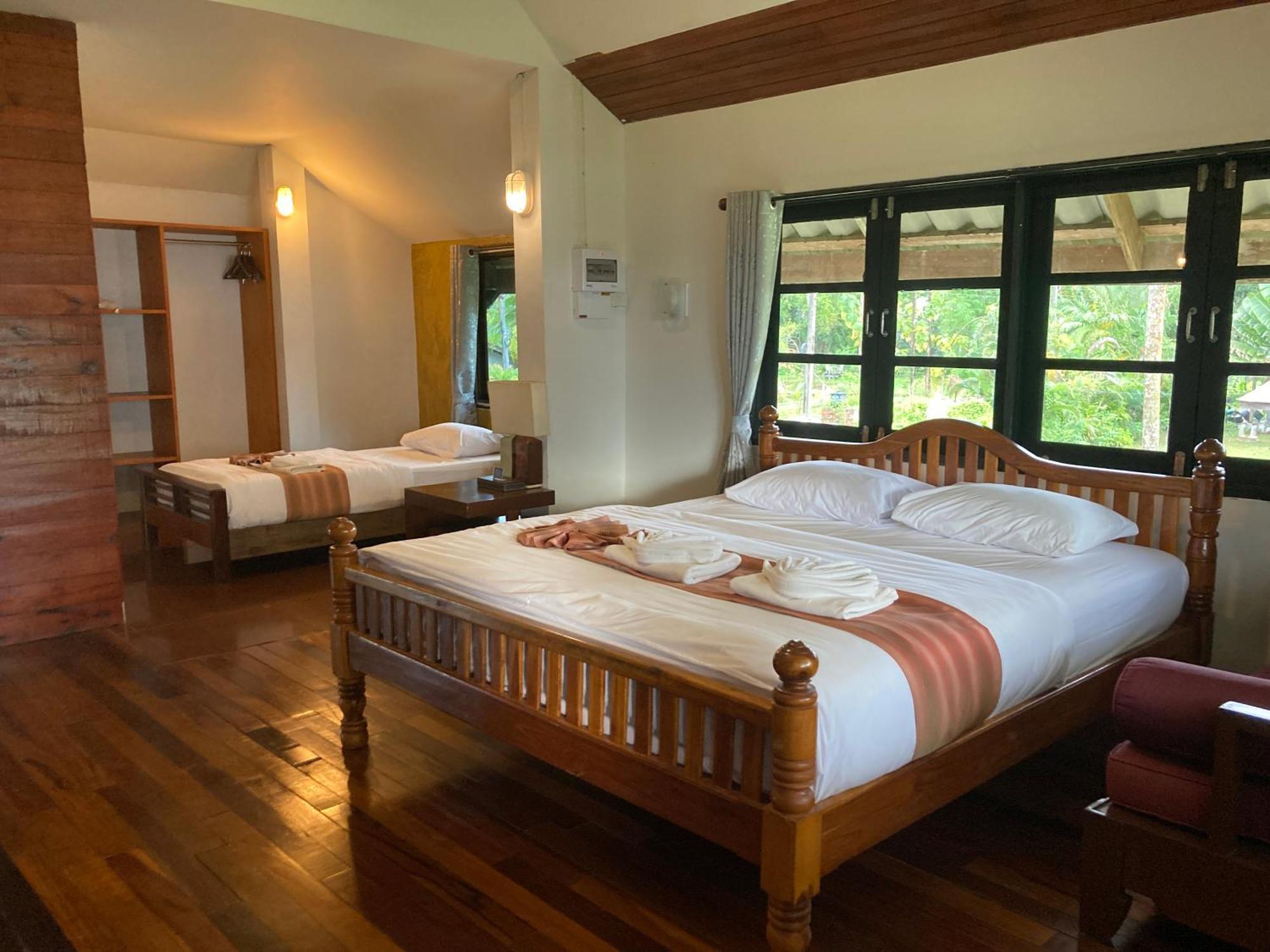 The Chevalley Beach Resort Satun Exterior photo