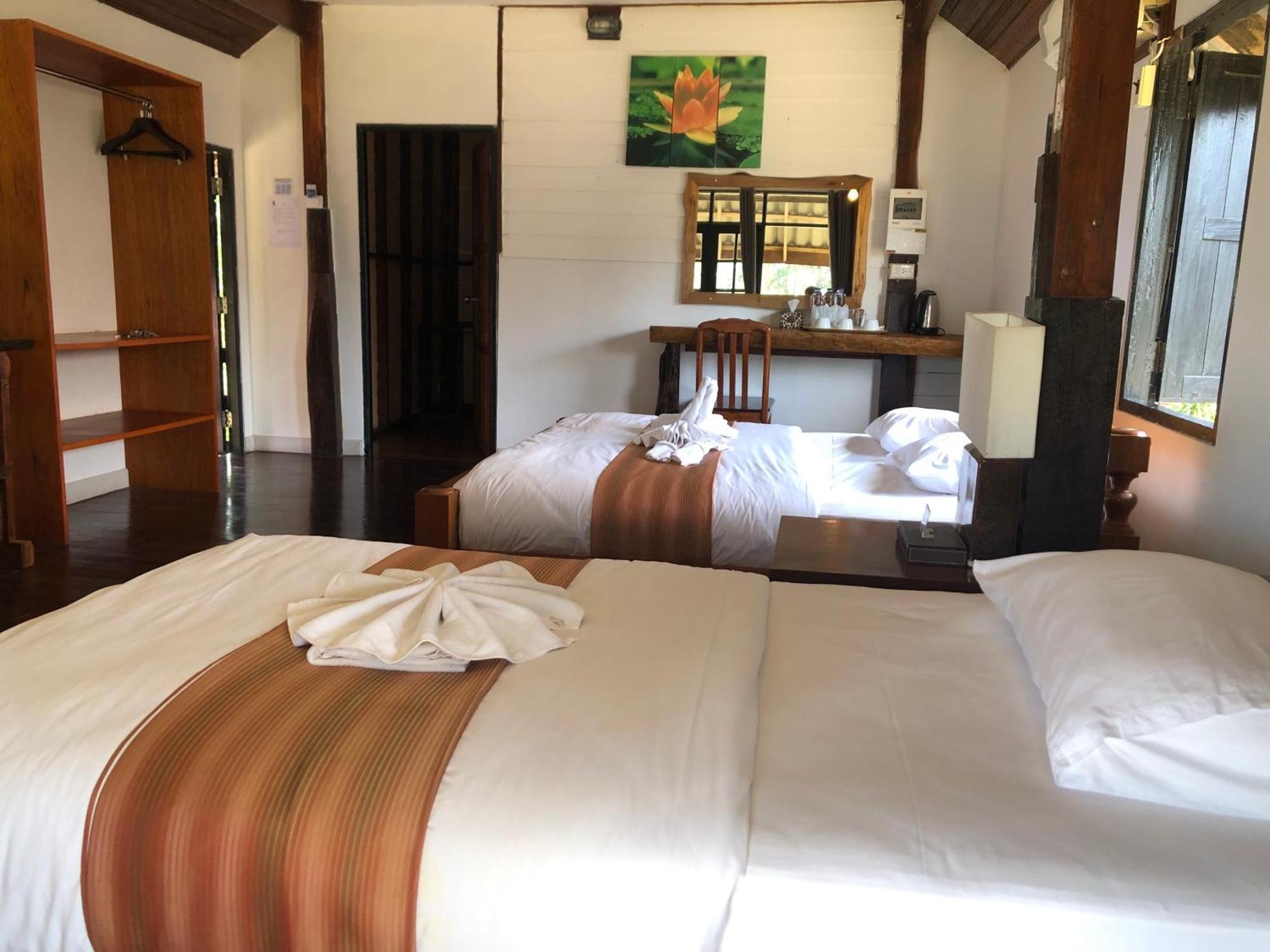 The Chevalley Beach Resort Satun Exterior photo