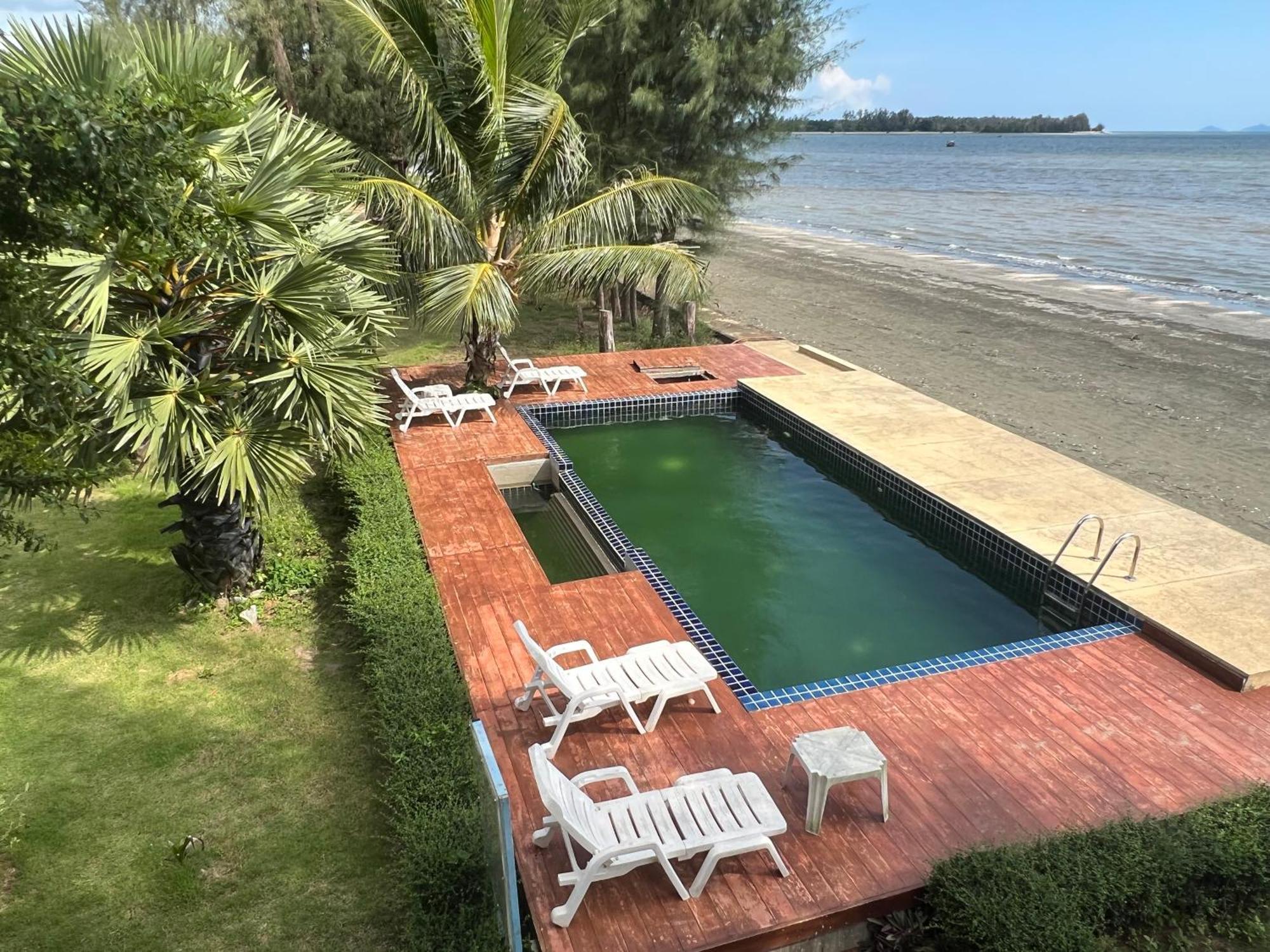 The Chevalley Beach Resort Satun Exterior photo
