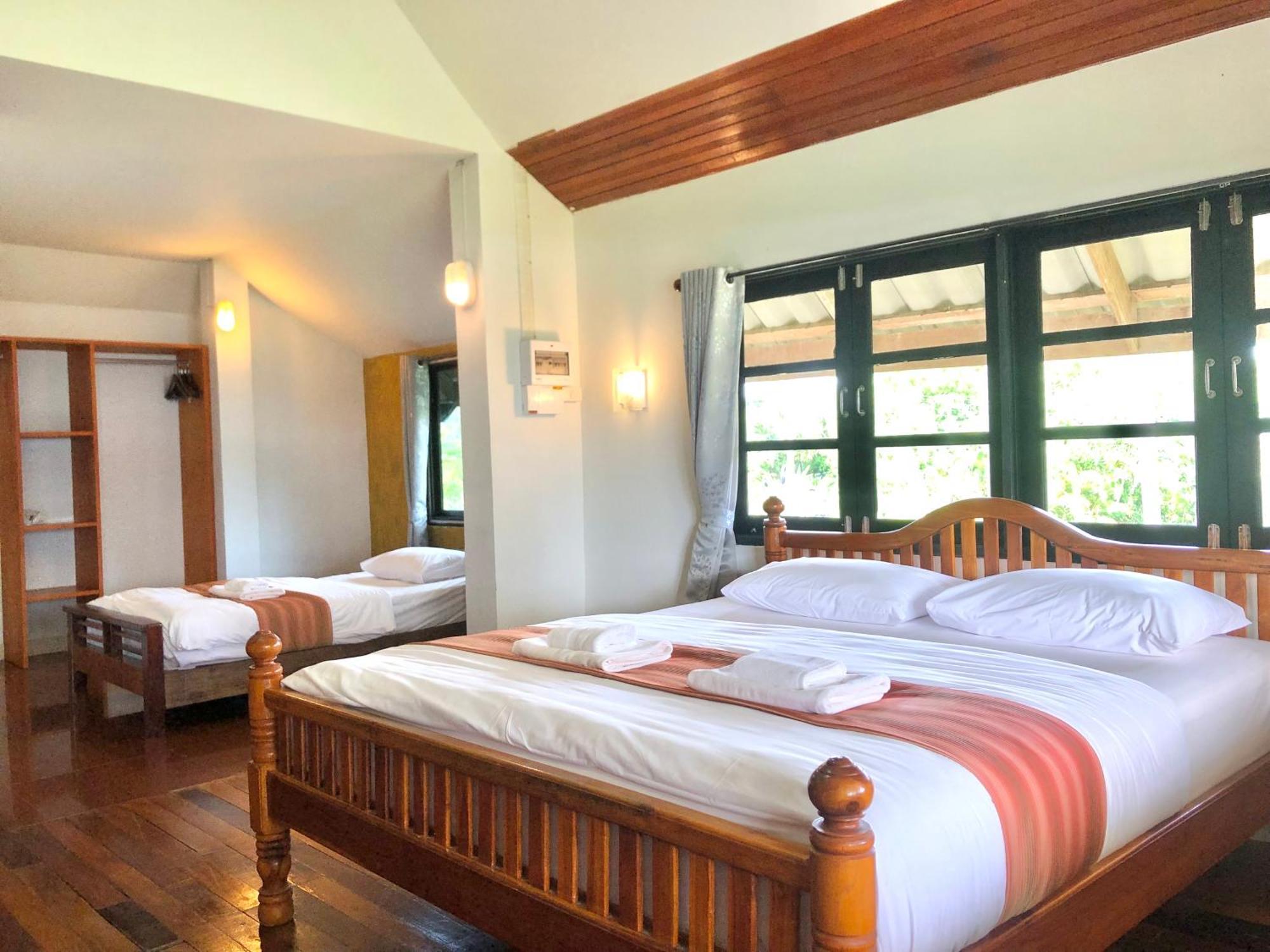 The Chevalley Beach Resort Satun Exterior photo